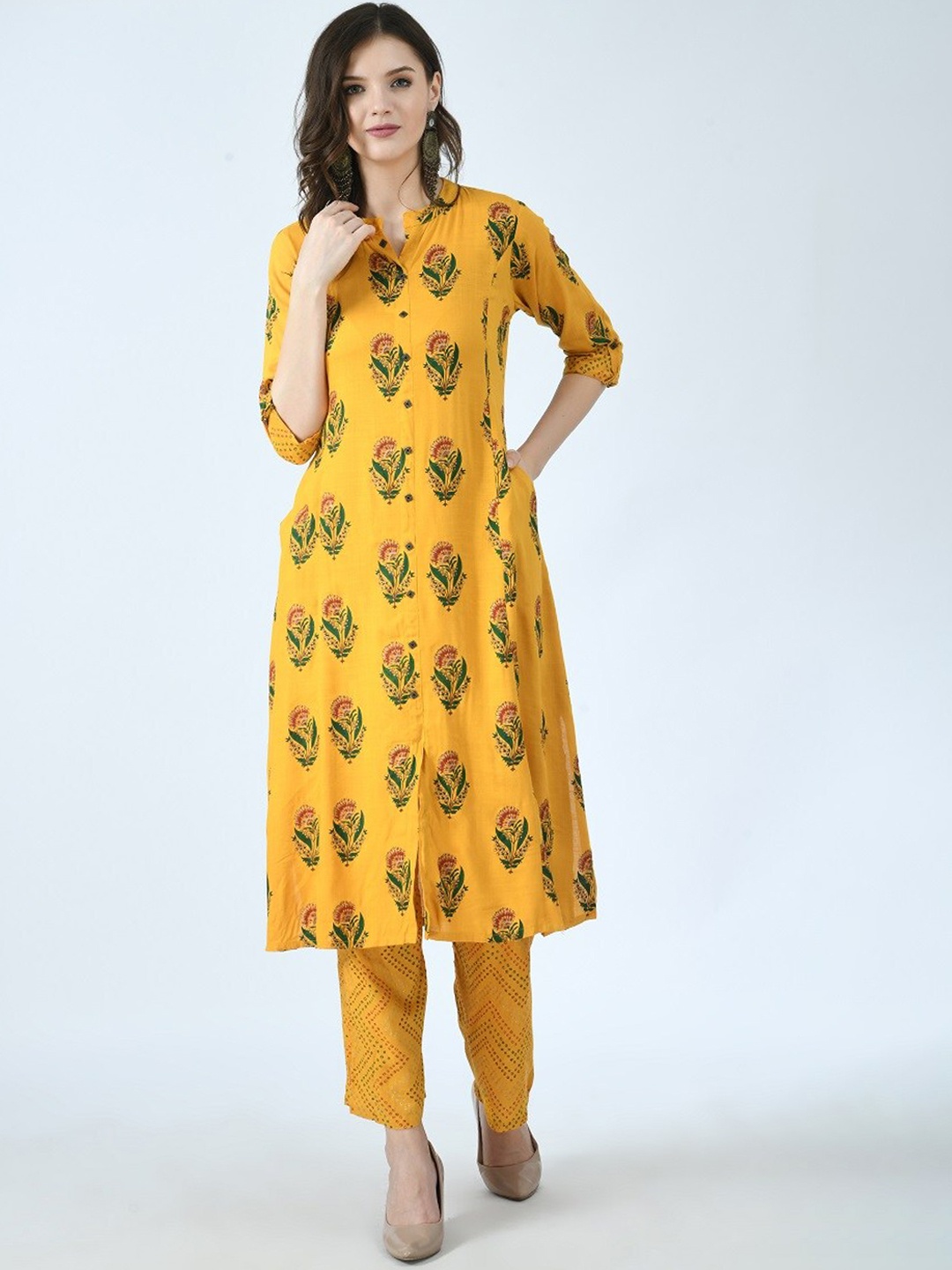 

MAFE Women Yellow Ethnic Motifs Printed Kurta with Trousers