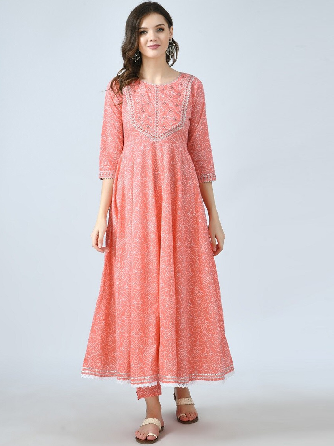 

MAFE Women Peach-Coloured Bandhani Printed Kurta with Trousers