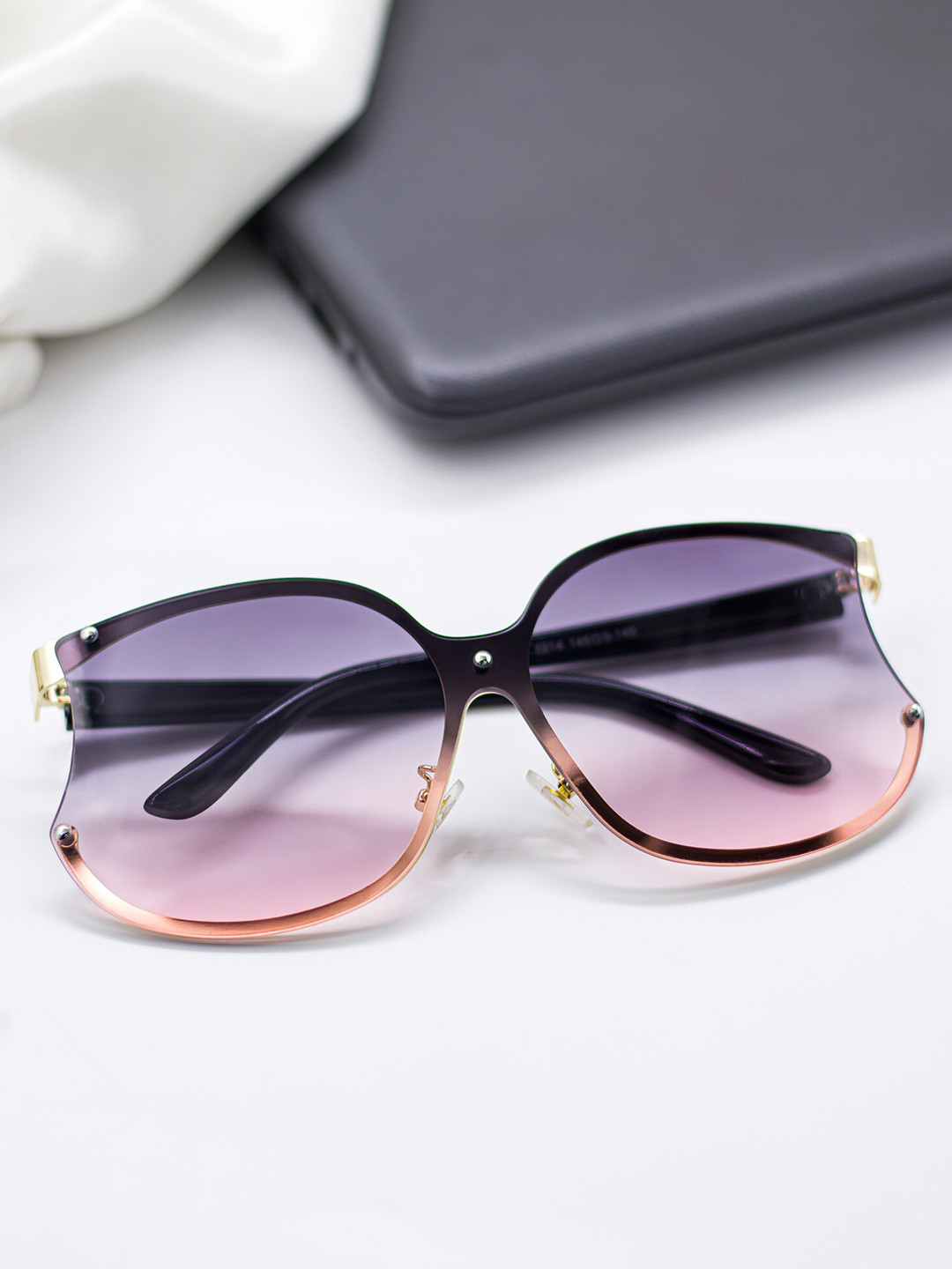 Bellofox Unisex Pink Lens & Pink Oversized Sunglass BS1973-1122-Pink