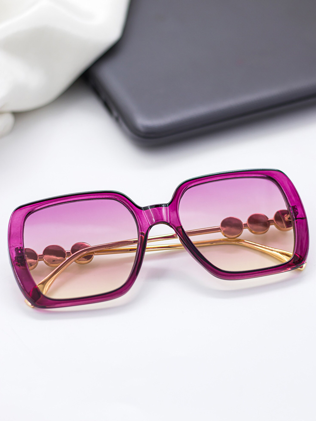 

Bellofox Unisex Purple Lens & Purple Oversized Sunglass BS1967-1122-Purple