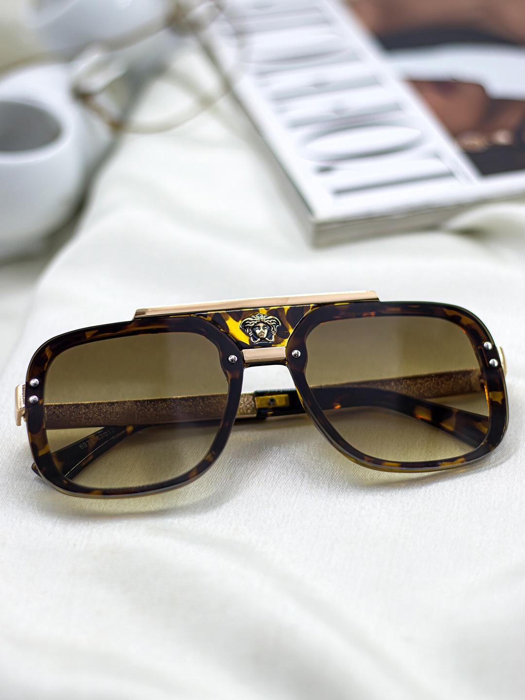 

Bellofox Unisex Yellow Lens & Brown Square Sunglass BS2061-1122-Brown