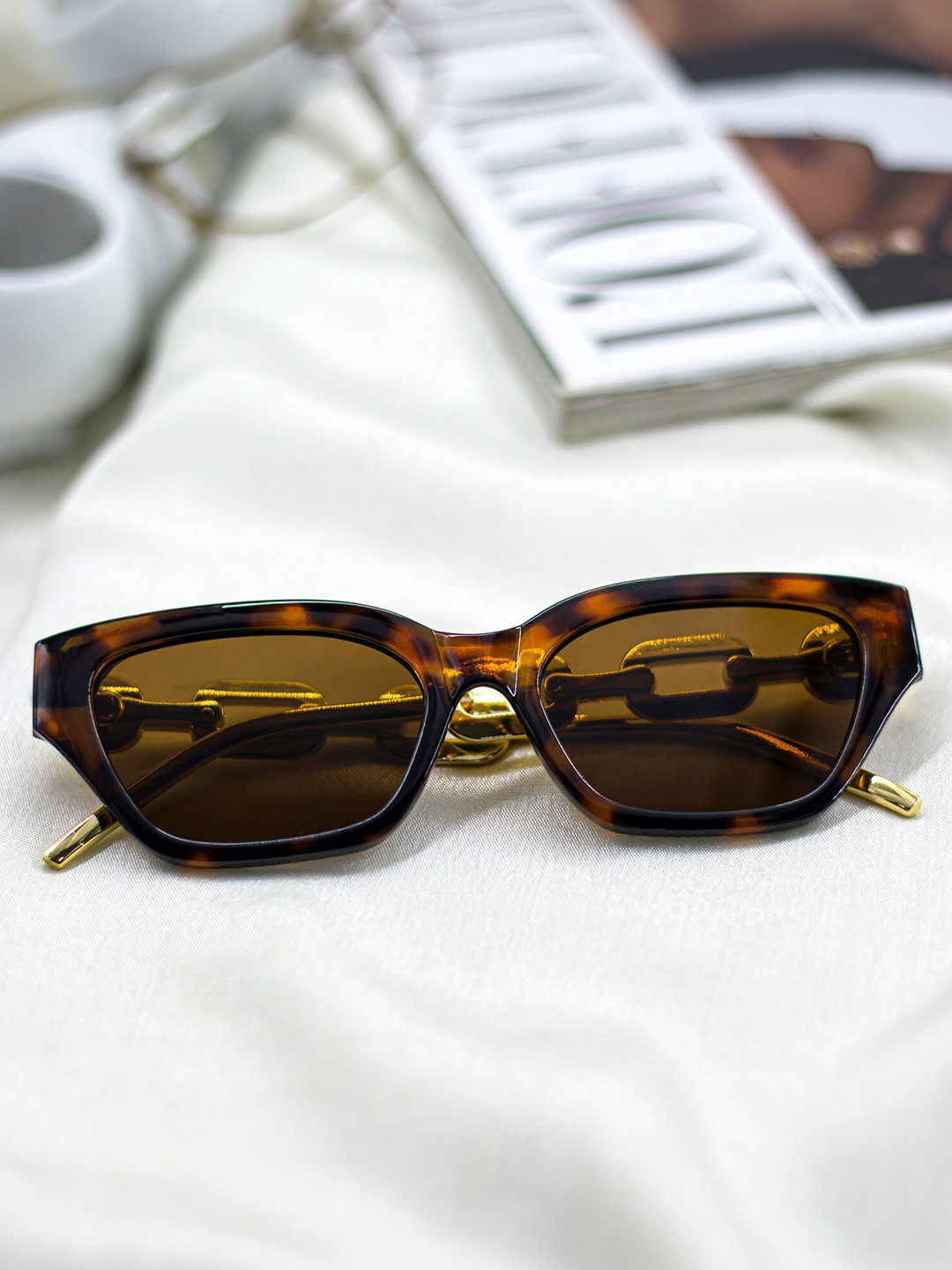

Bellofox Unisex Brown Lens & Brown Wayfarer Sunglass BS2043-1122-Brown