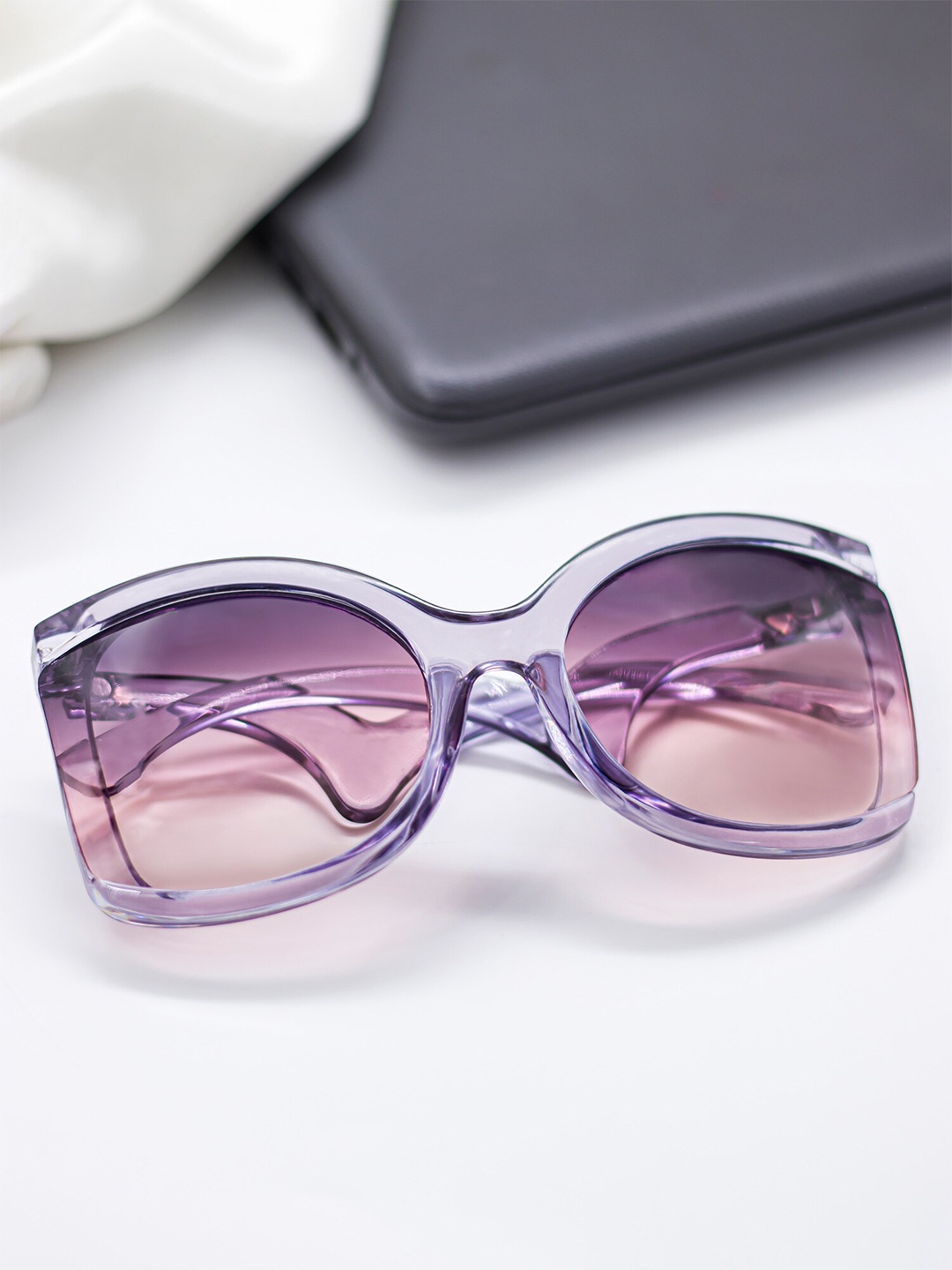 

Bellofox Unisex Purple Lens & White Butterfly Sunglass BS1978-1122-Clear, Transparent