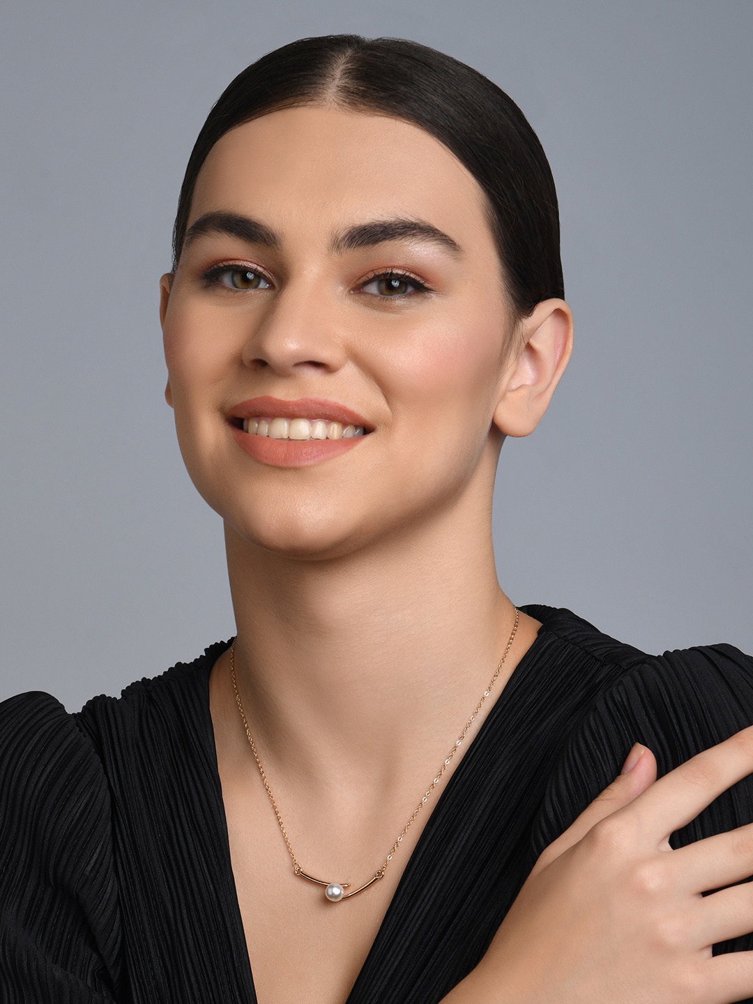 

ToniQ White Gold-Plated Necklace