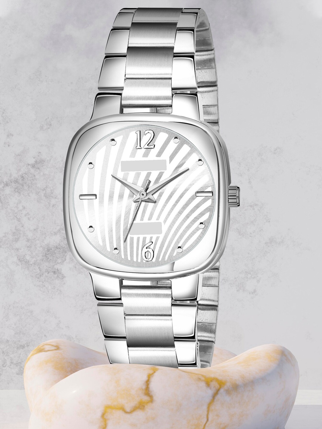 

Shocknshop Women Stainless Steel Bracelet Style Straps Analogue Watch LR306, Silver