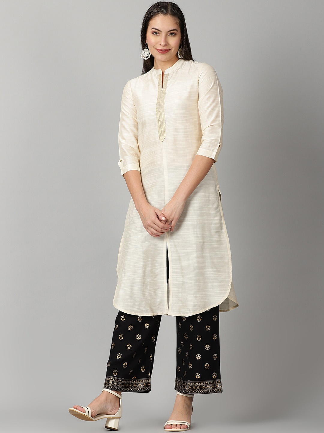 

Saffron Threads Women Off White Solid Kurta