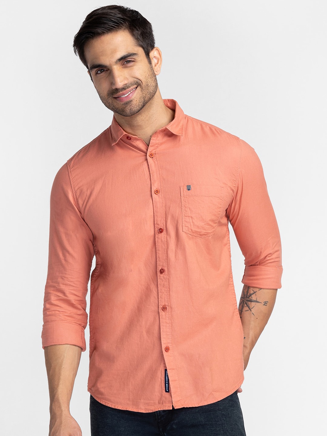 

Oxemberg Men Peach-Coloured Classic Slim Fit Cotton Casual Shirt