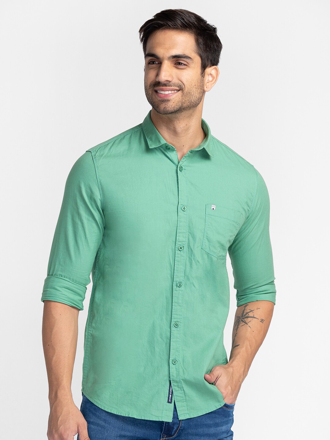 

Oxemberg Men Green Classic Slim Fit Cotton Casual Shirt