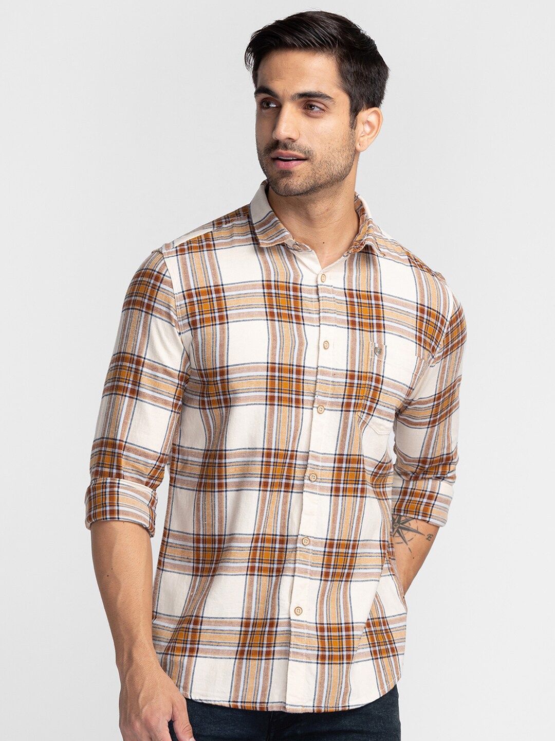 

Oxemberg Men White Classic Slim Fit Tartan Checks Checked Casual Shirt
