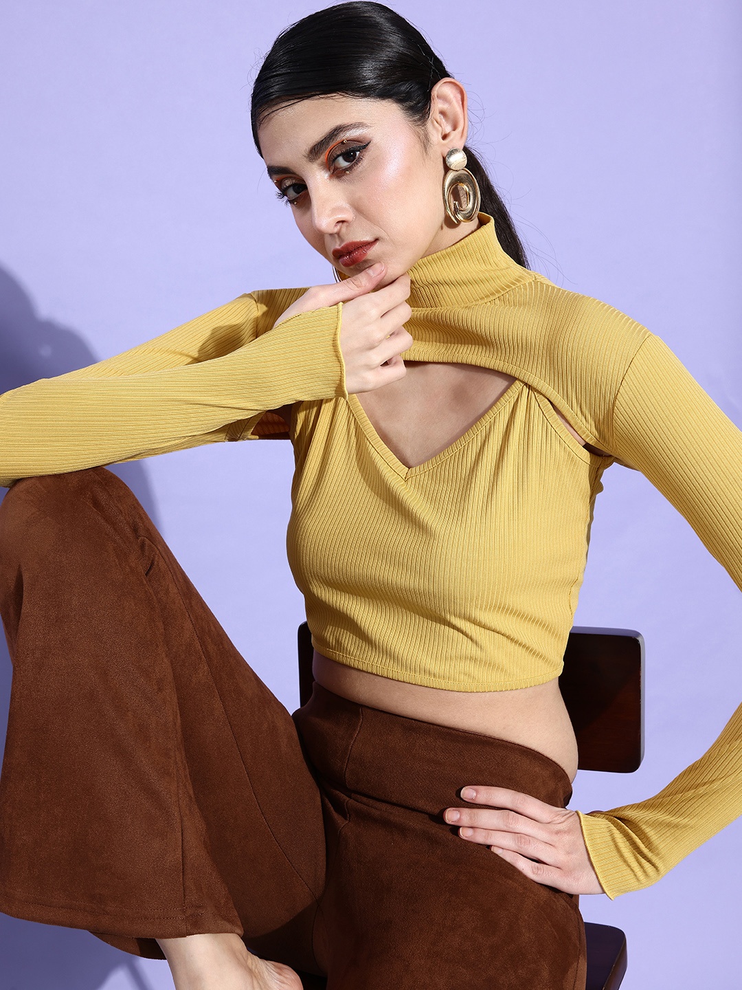 

ANVI Be Yourself Women Yellow Ribbed Fitted Crop Camisole with Hand Warmer