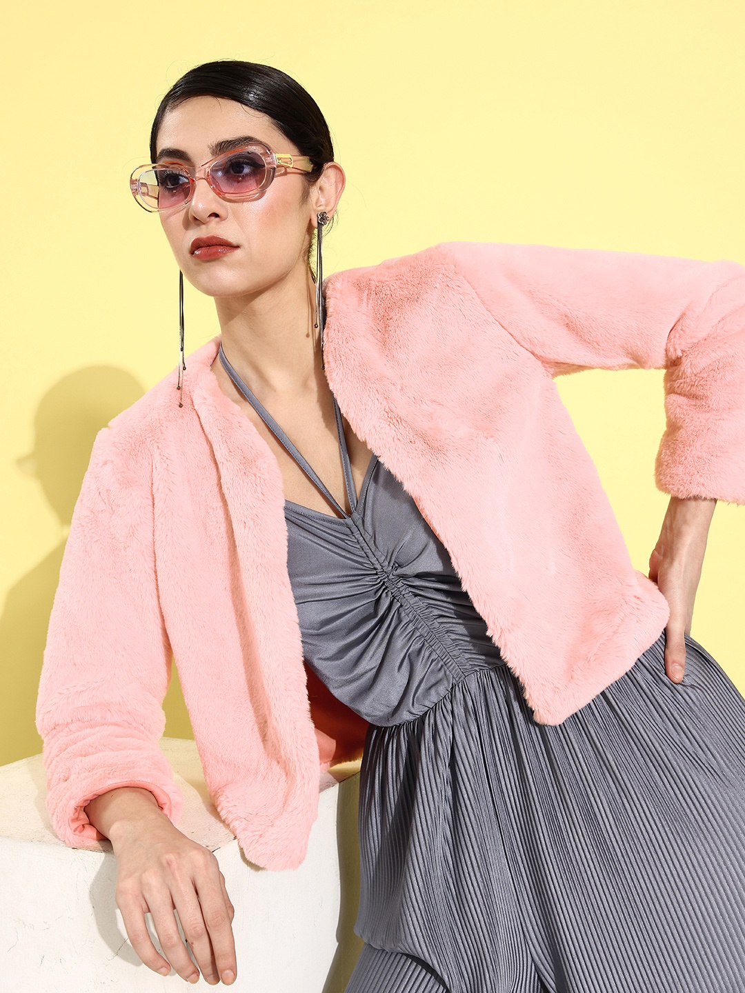

ANVI Be Yourself Women Pink Solid Faux Fur Open Front Jacket