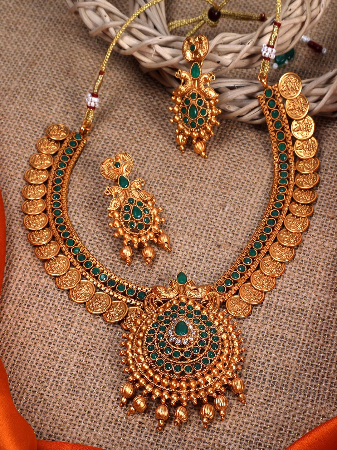

StileAdda Gold-Plated & Green Stone Studded Jewellery Set