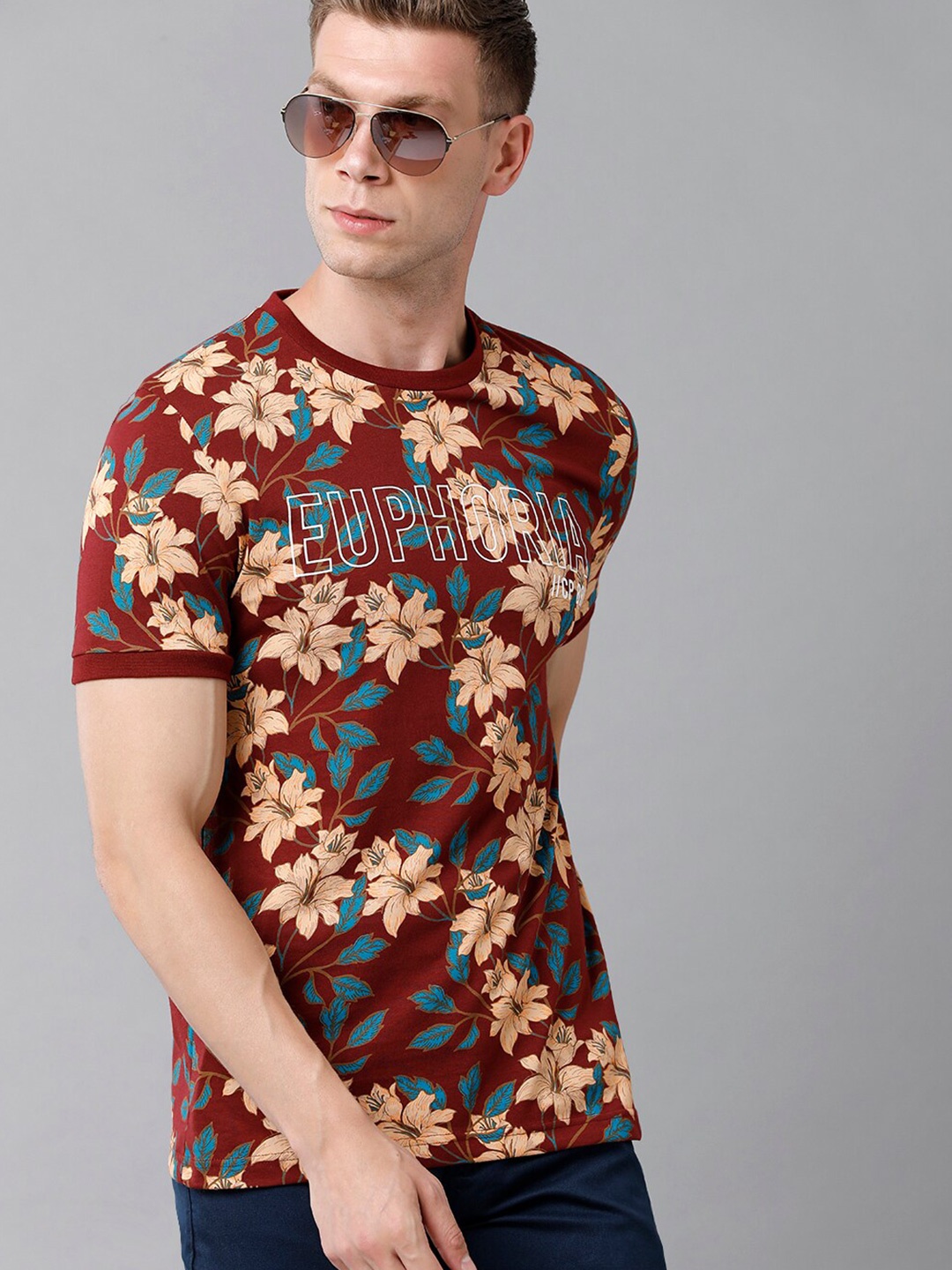 

CP BRO Men Maroon Floral Printed Slim Fit Cotton T-shirt