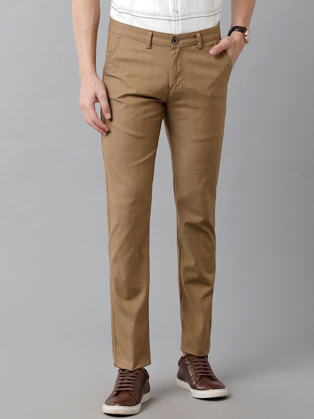 

Classic Polo Men Khaki Checked Classic Slim Fit Cotton Trousers