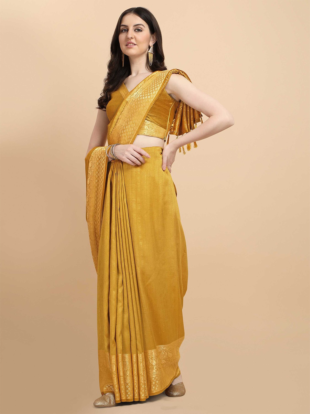 

DUNGRANI Mustard & Gold-Toned Zari Art Silk Saree