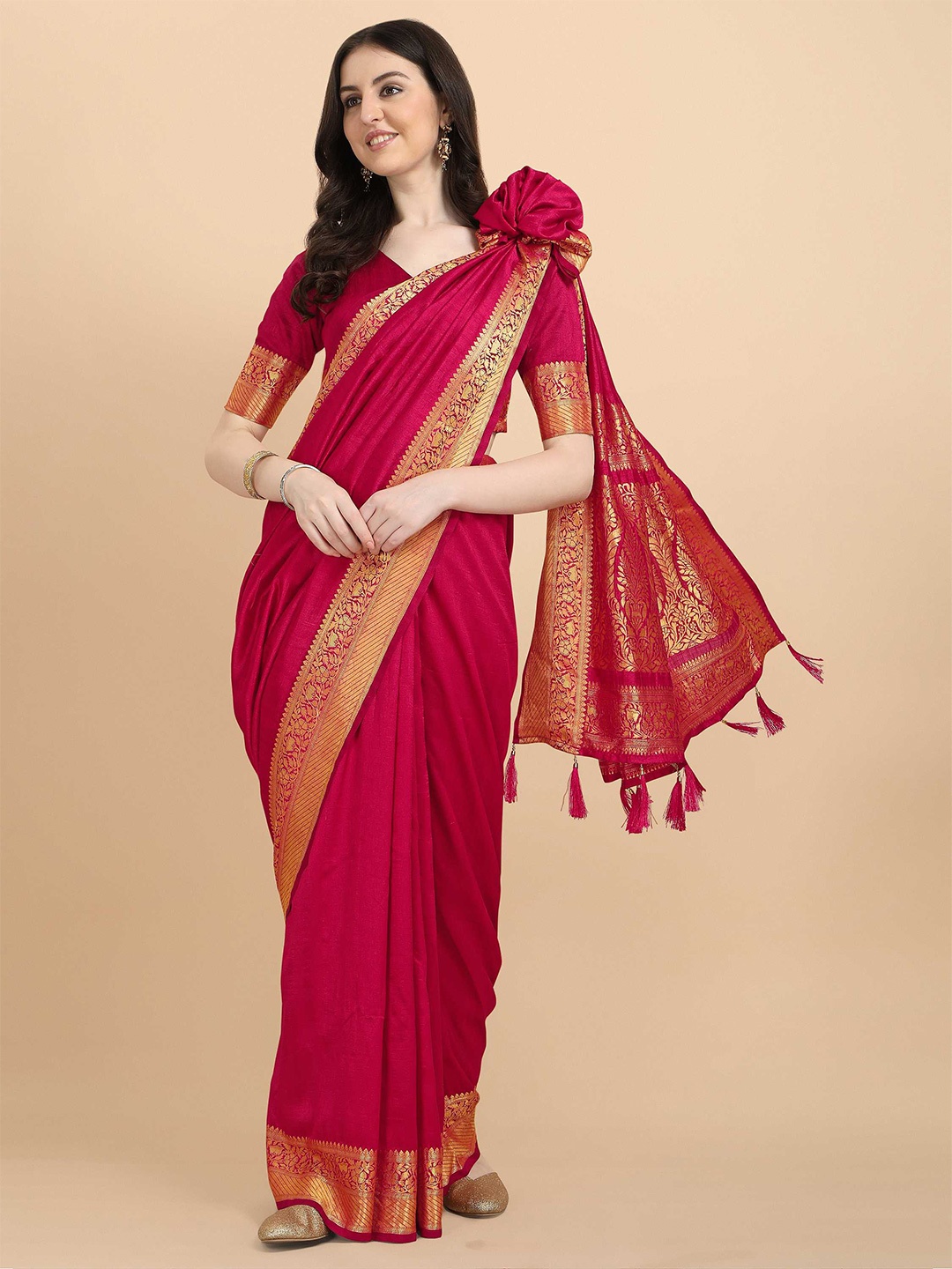 

DUNGRANI Pink & Gold-Toned Zari Art Silk Saree