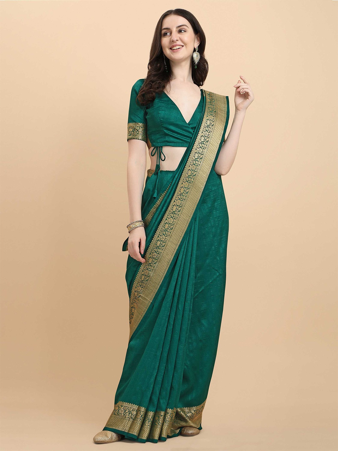 

DUNGRANI Green & Gold-Toned Zari Art Silk Saree
