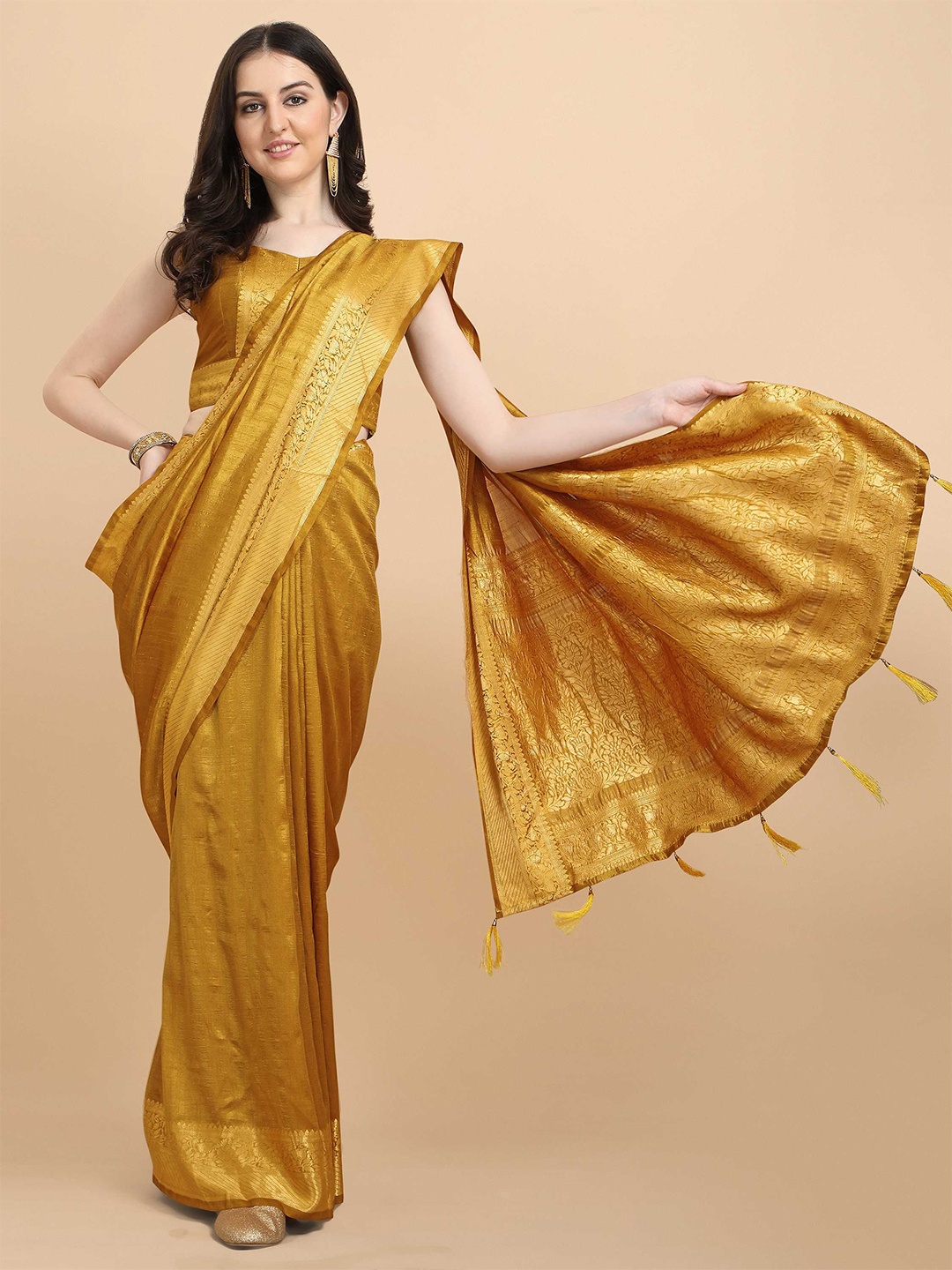 

DUNGRANI Mustard Yellow & Gold-Toned Art Silk Saree