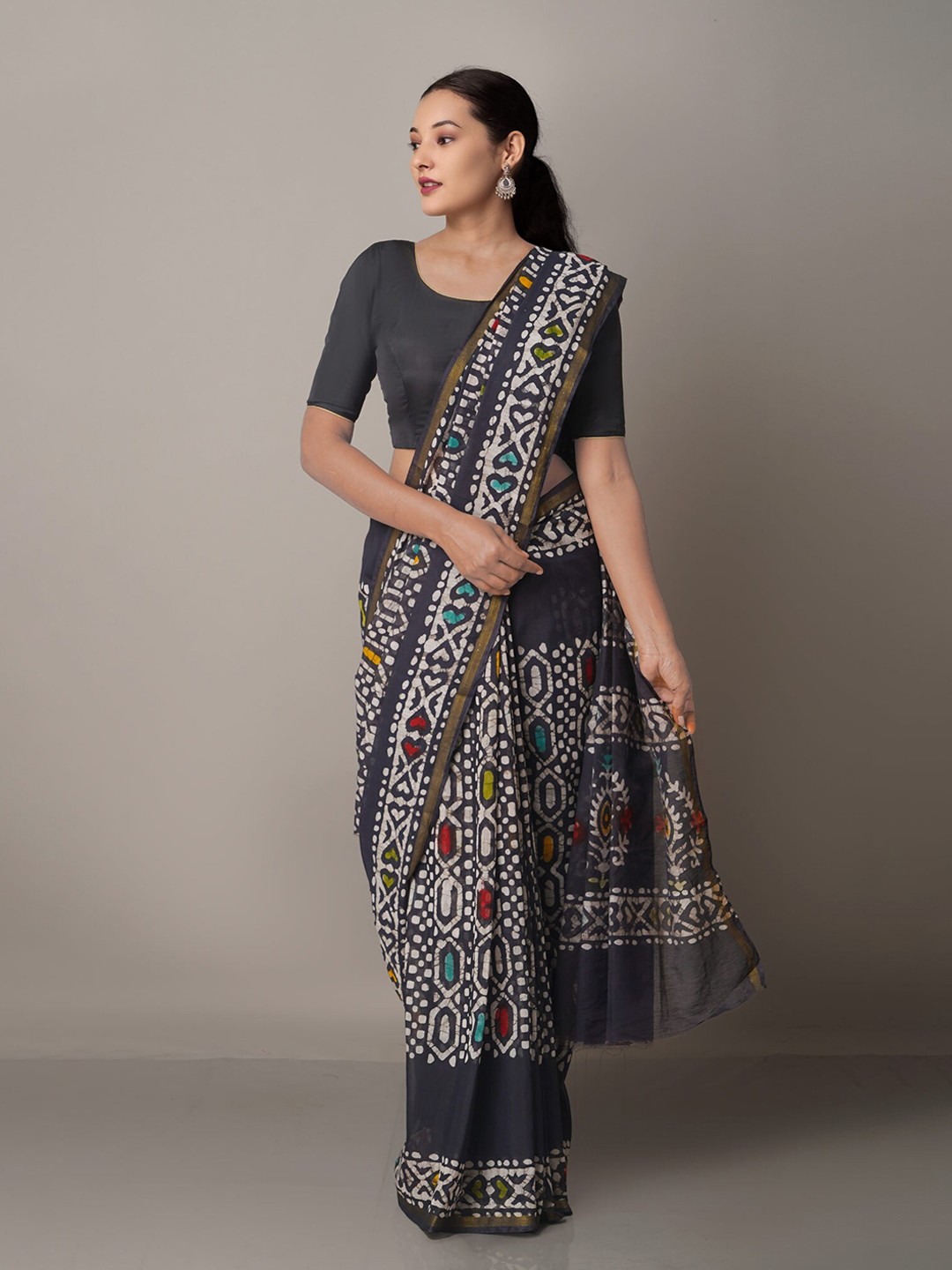

Unnati Silks Black & White Batik Zari Silk Cotton Chanderi Saree