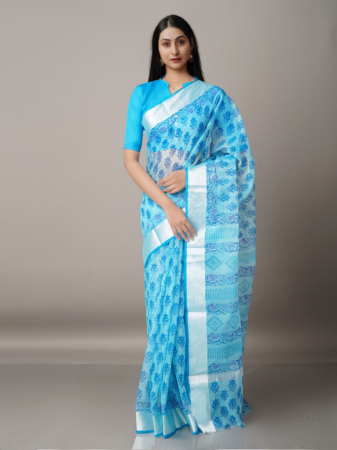 

Unnati Silks Blue & Silver-Toned Floral Zari Pure Cotton Kota Saree