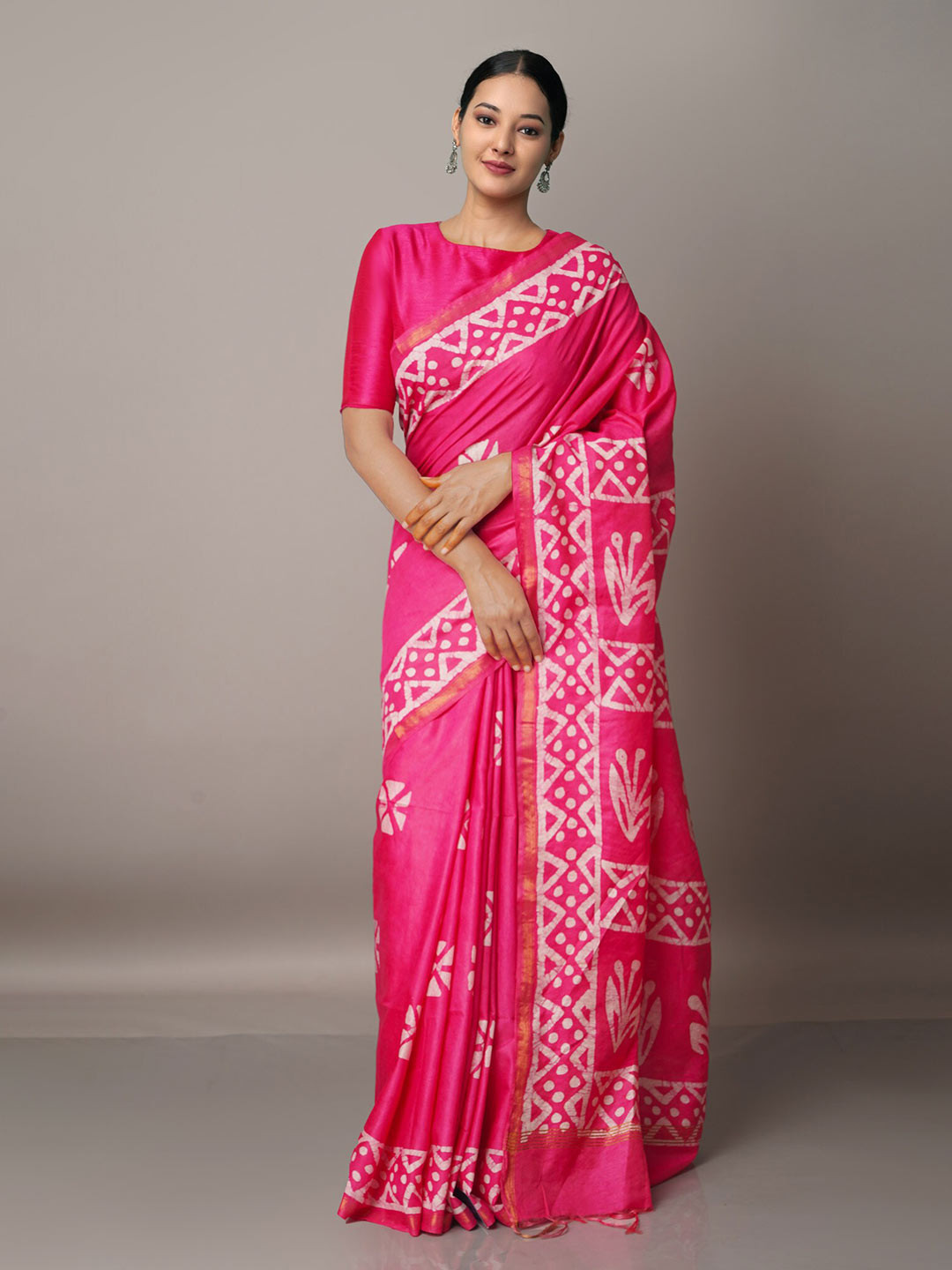 

Unnati Silks Pink & White Batik Zari Silk Blend Chanderi Saree