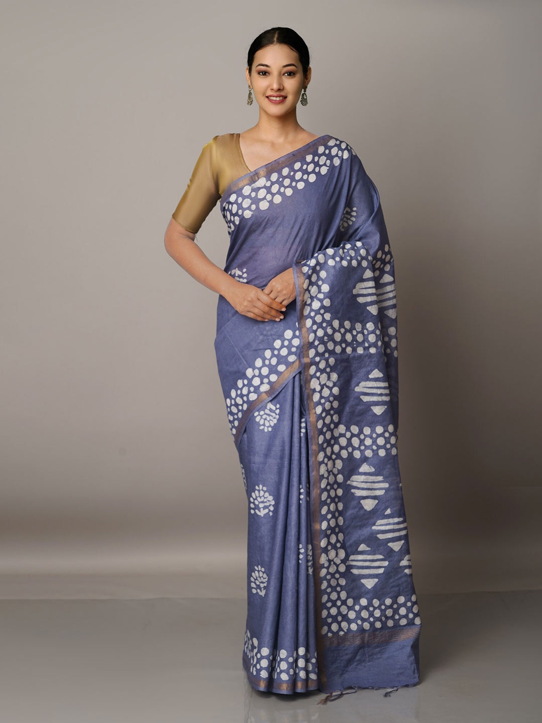 

Unnati Silks Blue & White Batik Silk Blend Chanderi Saree
