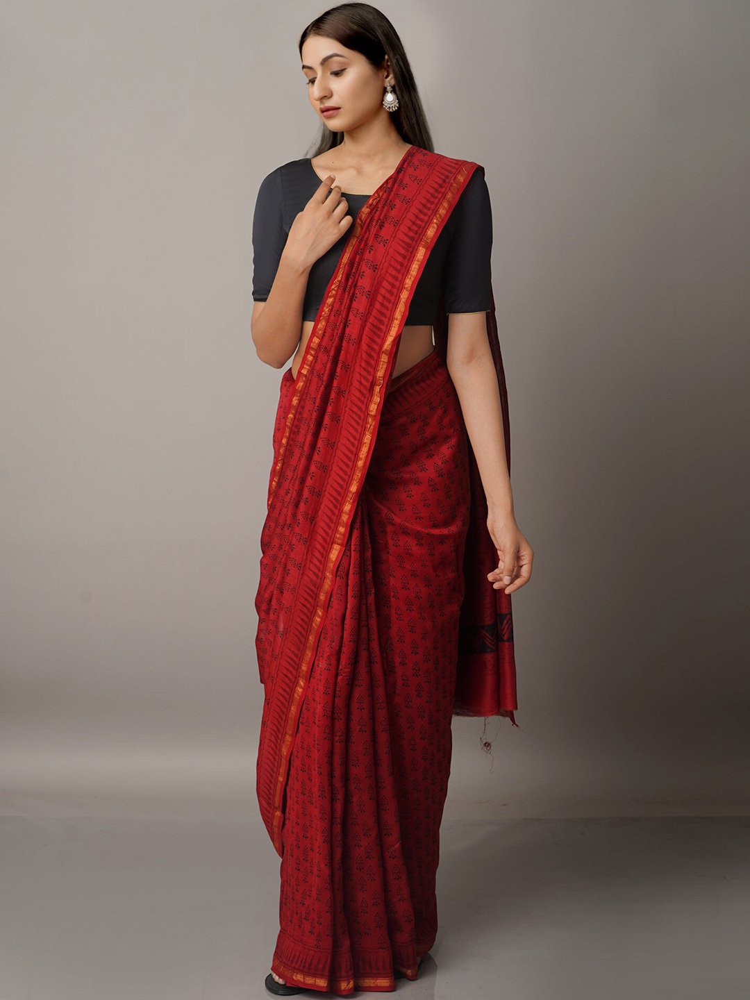 

Unnati Silks Red & Black Bagh Pure Cotton Chanderi Saree