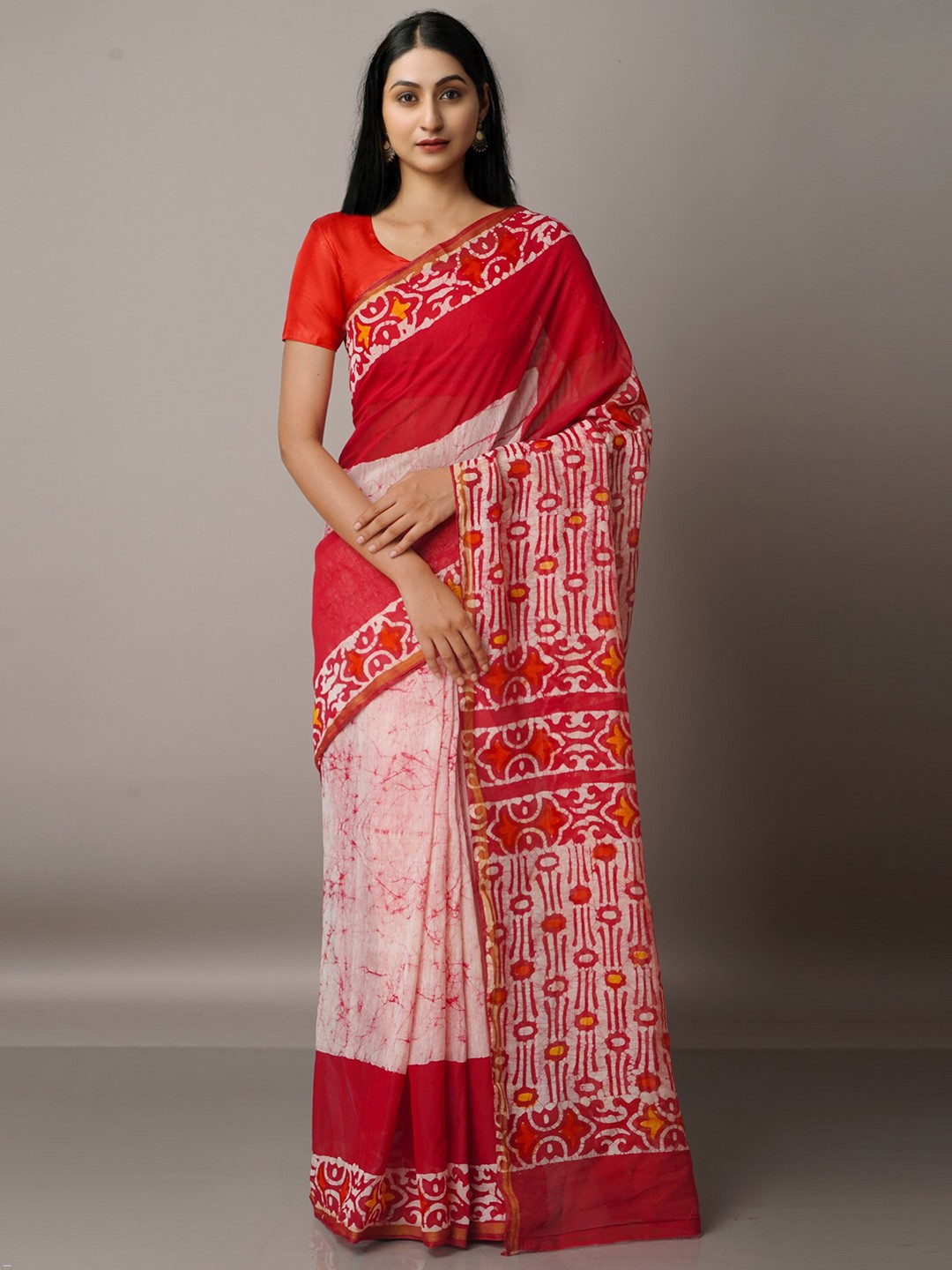 

Unnati Silks Red & White Batik Silk Cotton Chanderi Saree