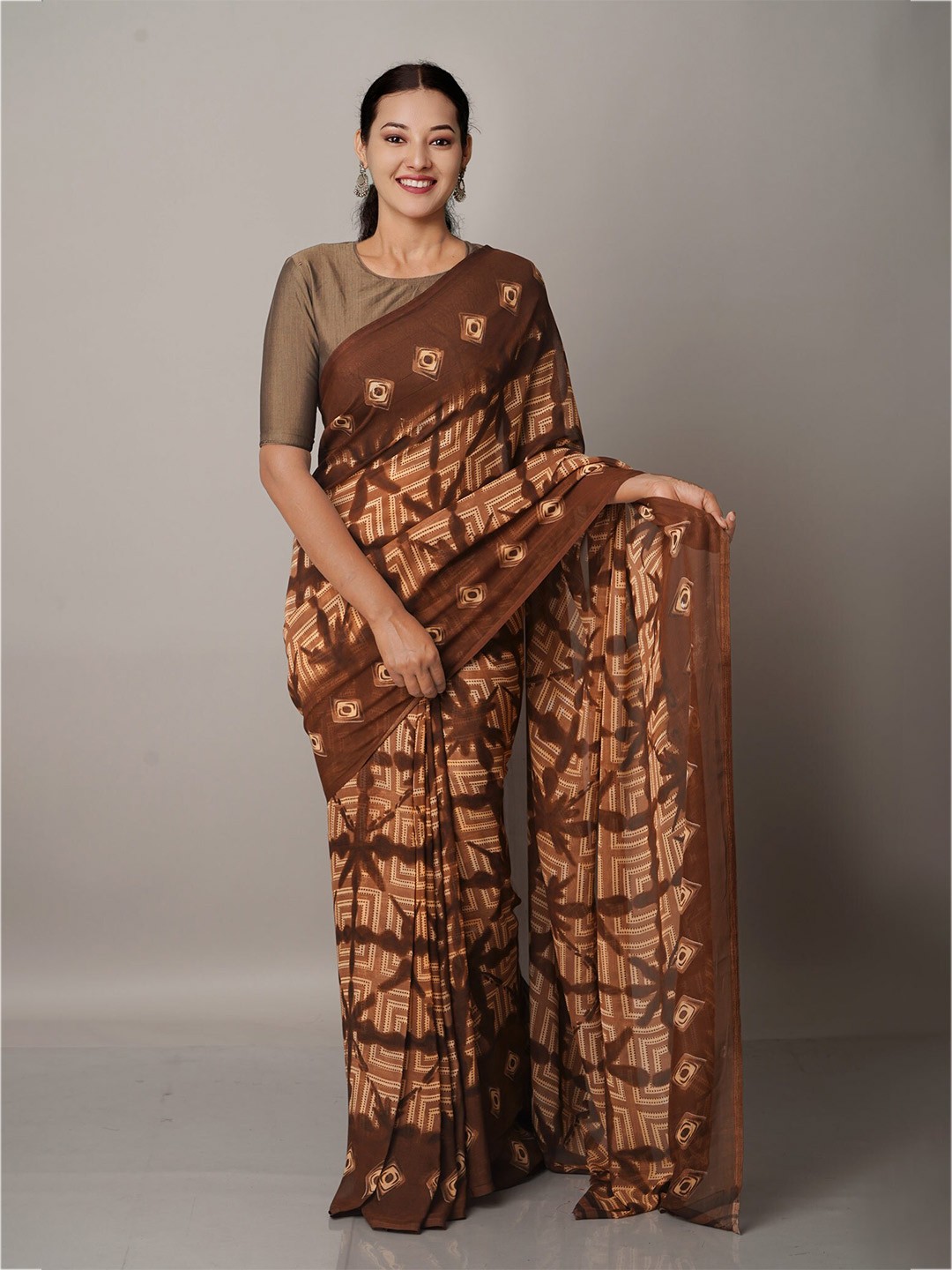 

Unnati Silks Brown & Beige Block Print Saree