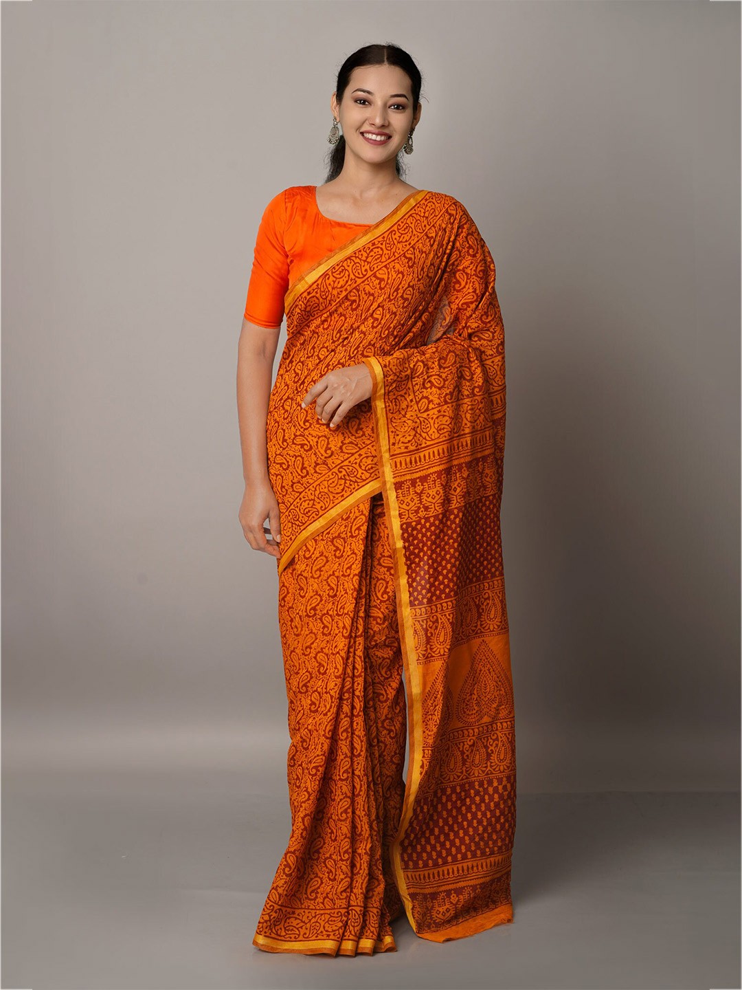 

Unnati Silks Orange & Gold-Toned Bagh Zari Chanderi Saree