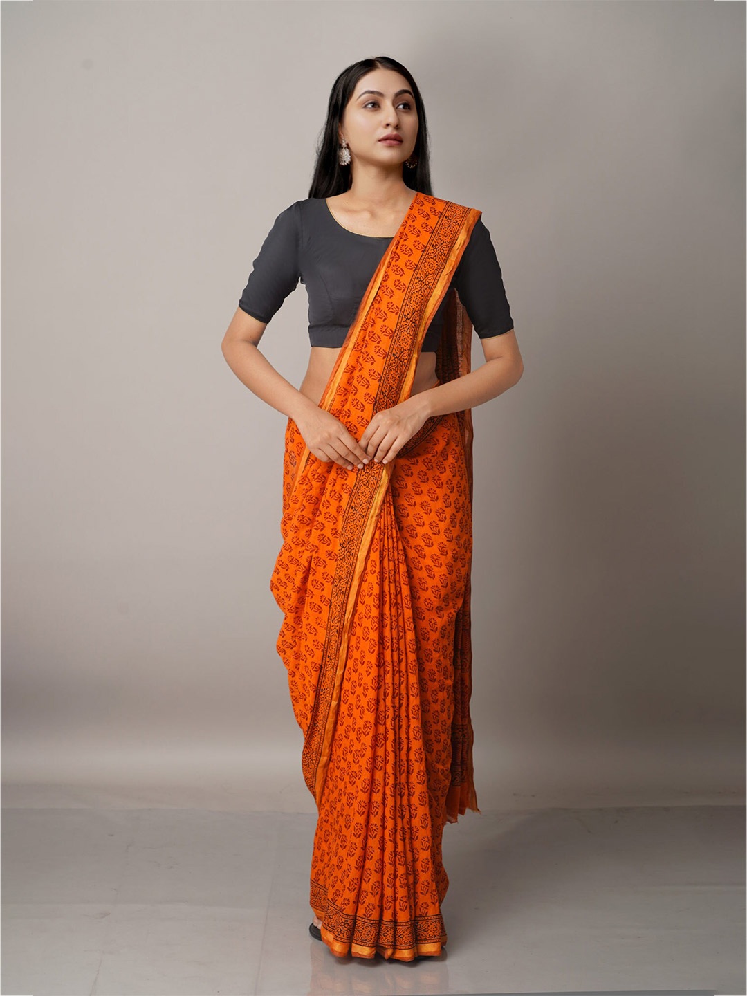 

Unnati Silks Rust & Red Bagh Zari Chanderi Saree