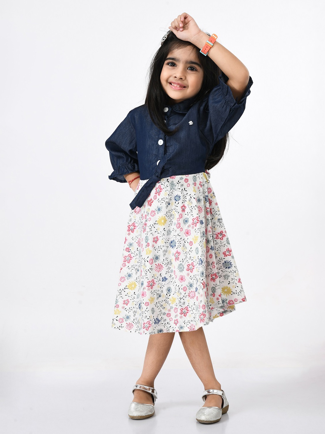 

Bella Moda Girls White Floral Cotton Dress