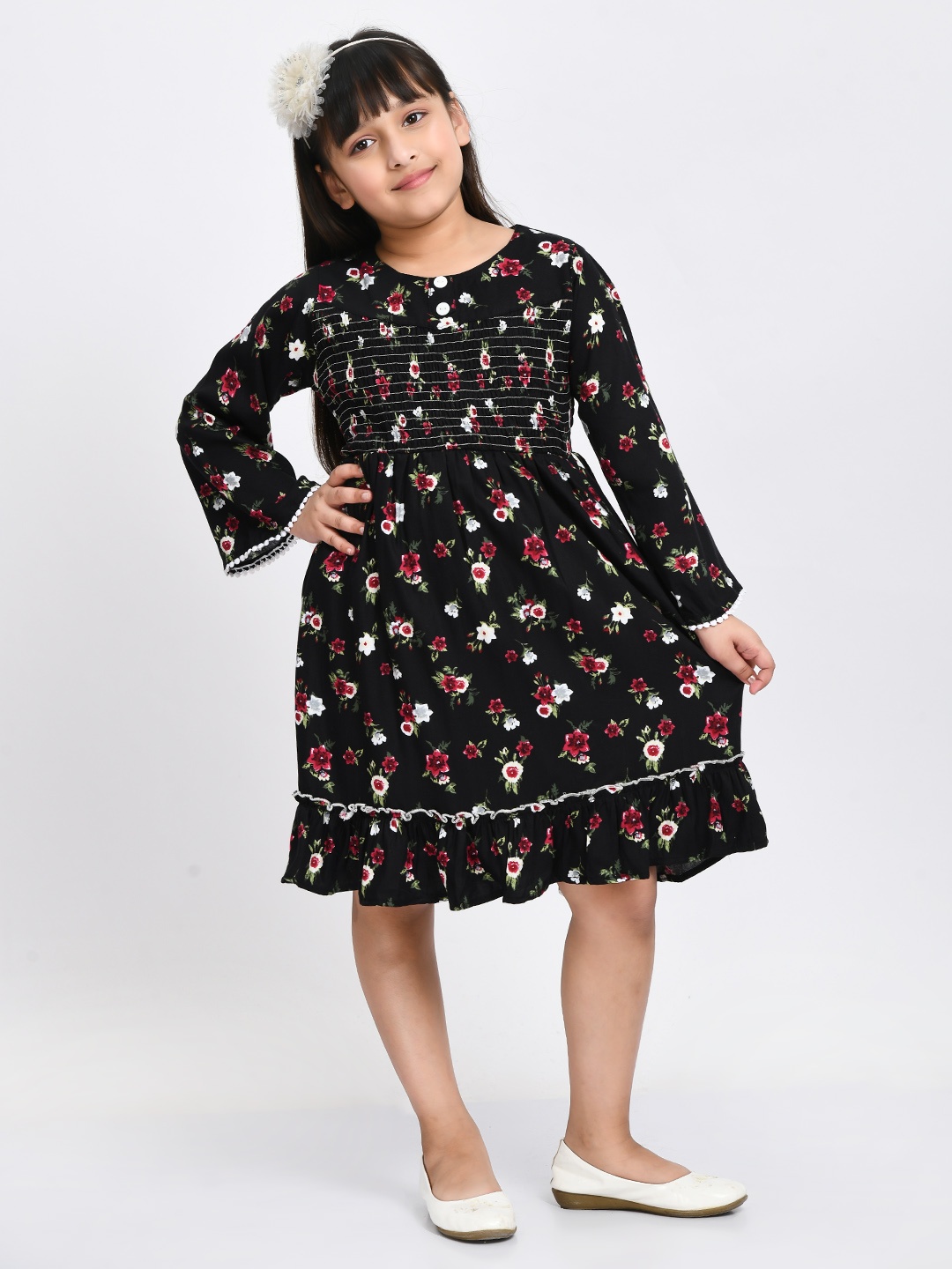 

Bella Moda Girls Black Floral Printed A-Line Dress