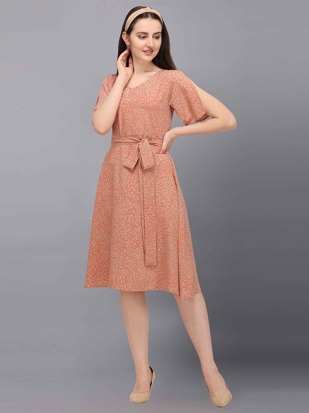 

Fashfun Women Orange Abstract Printed Slit Sleeves A-line Dress