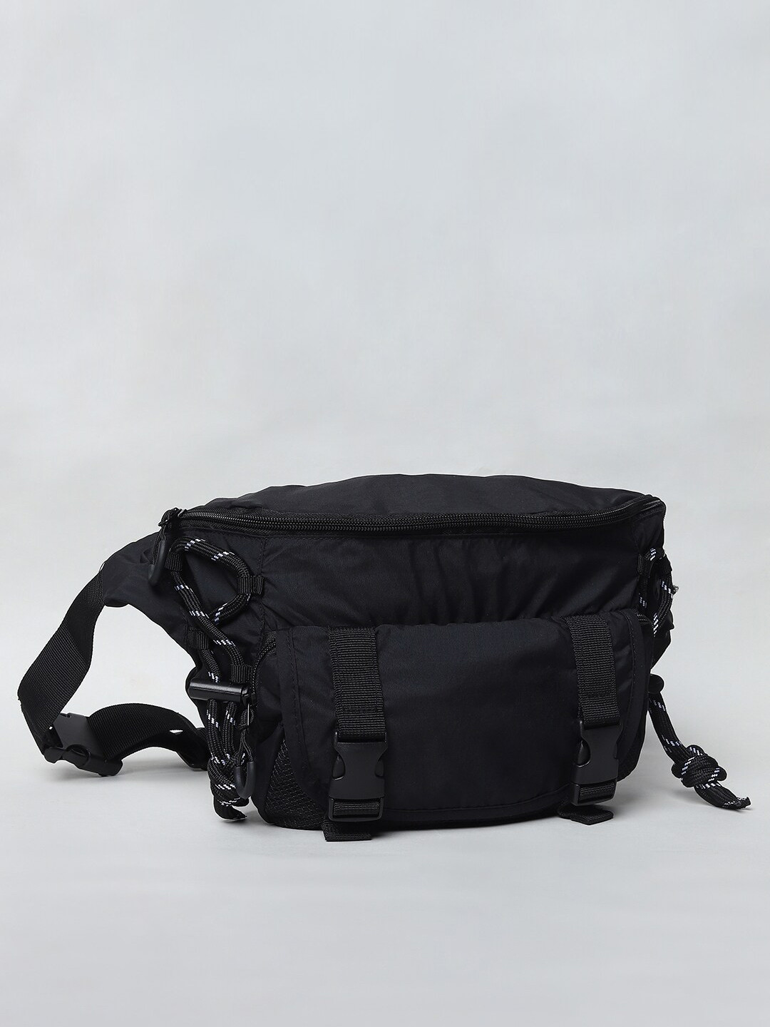 

ONLY Women Black Solid Waist Pouch