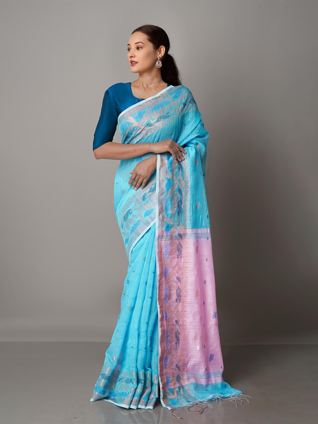 

Unnati Silks Blue & Peach-Coloured Woven Design Silk Cotton Jamdani Saree