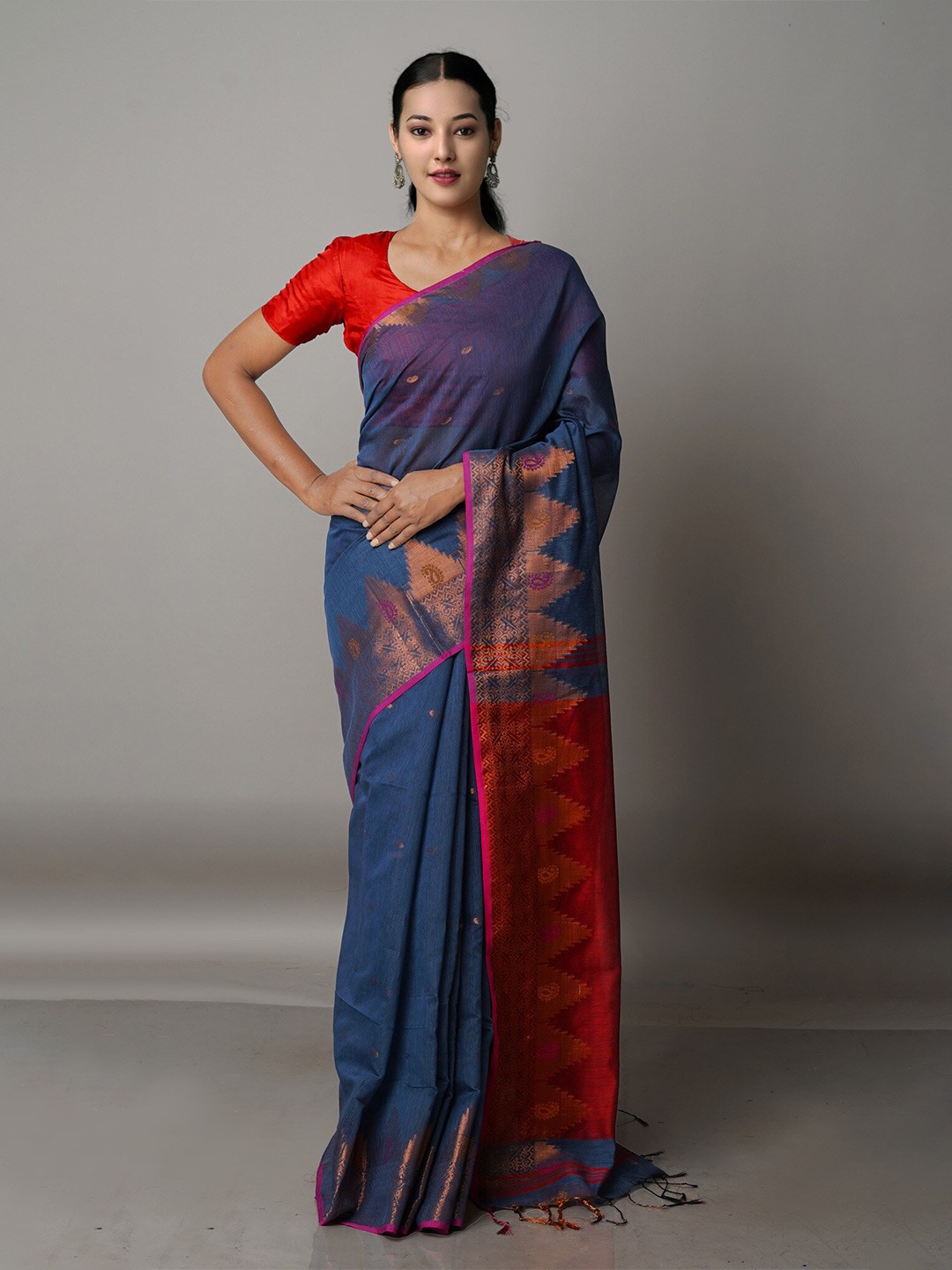 

Unnati Silks Grey & Copper-Toned Woven Design Zari Silk Cotton Jamdani Saree