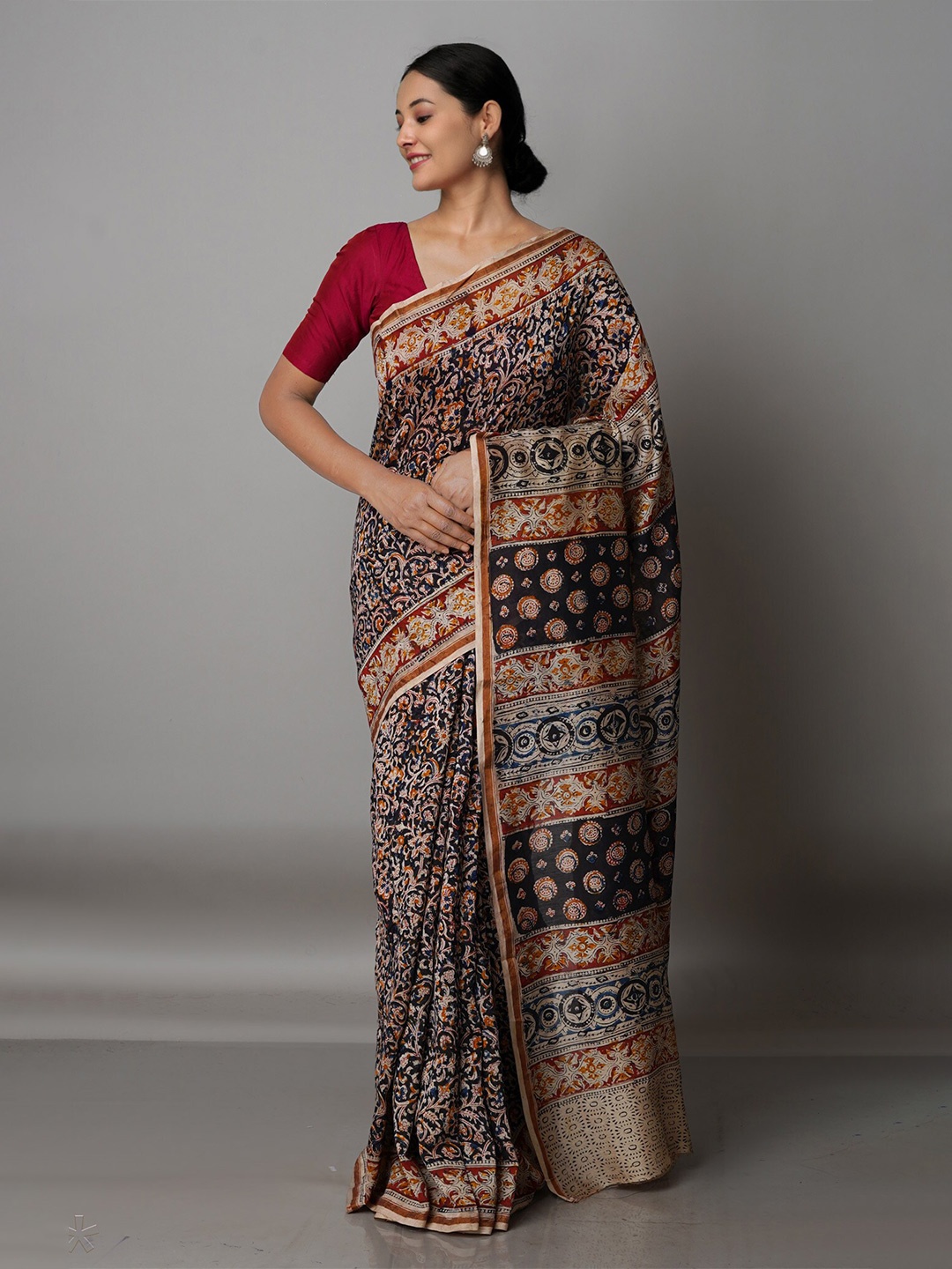 

Unnati Silks Blue & Gold-Toned Kalamkari Zari Silk Cotton Chanderi Saree