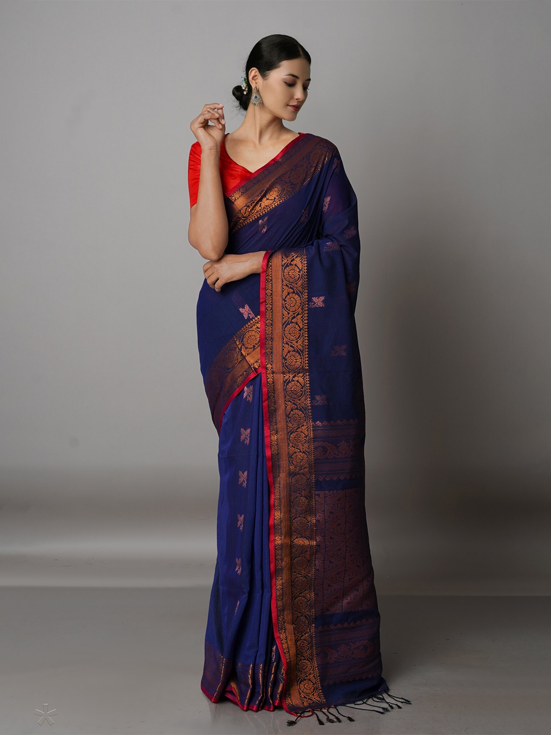 

Unnati Silks Navy Blue & Copper-Toned Ethnic Motifs Jamdani Saree