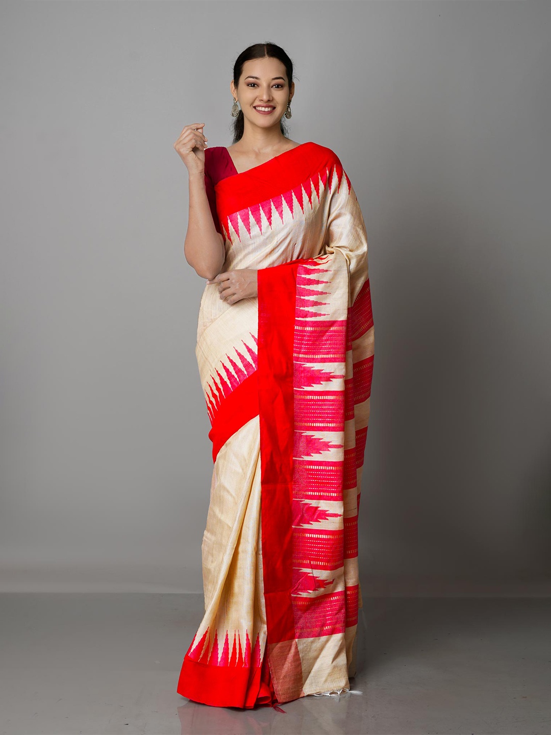 

Unnati Silks Champagne & Silver-Toned Woven Design Zari Pure Silk Tussar Saree