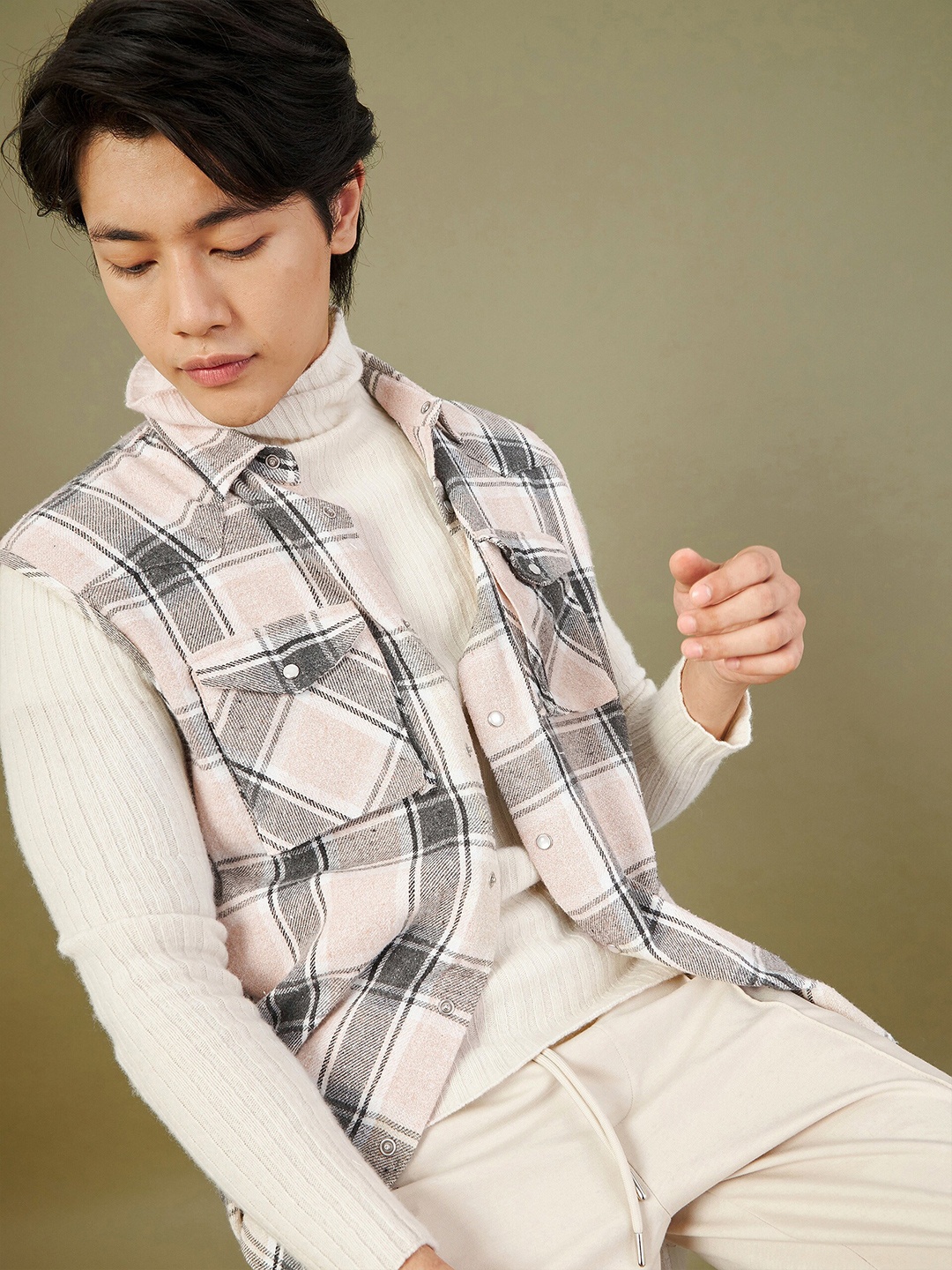 

MASCLN SASSAFRAS Men Beige & Grey Tartan Checked Pure Cotton Casual Shirt
