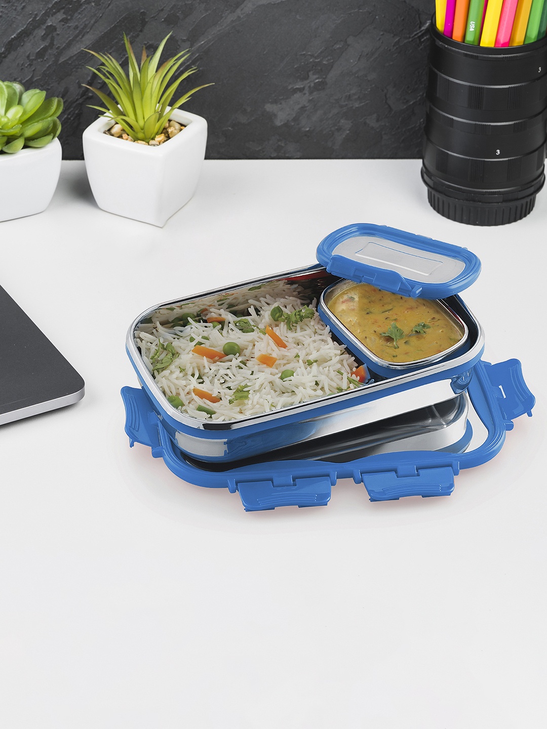 

Cello Click It Medium Stainless Steel Click It Lunch Box, Blue