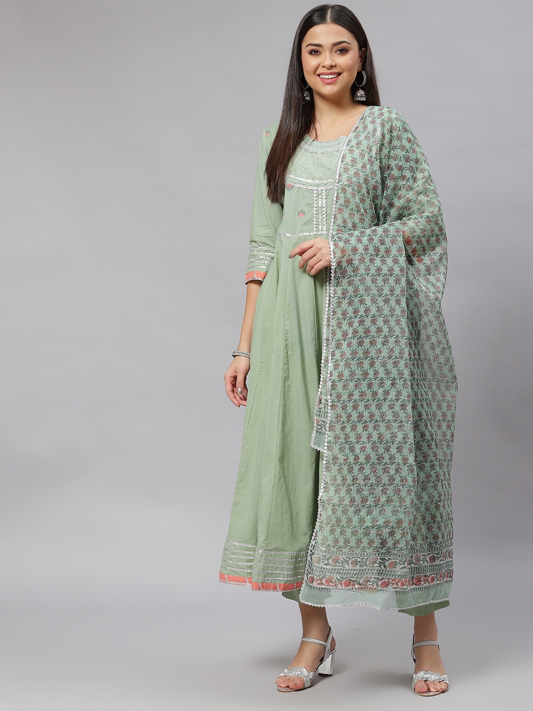 

Divena Women Green Ethnic Motifs Yoke Design Gotta Patti Pure Cotton Kurta with Trousers & With Dupatta