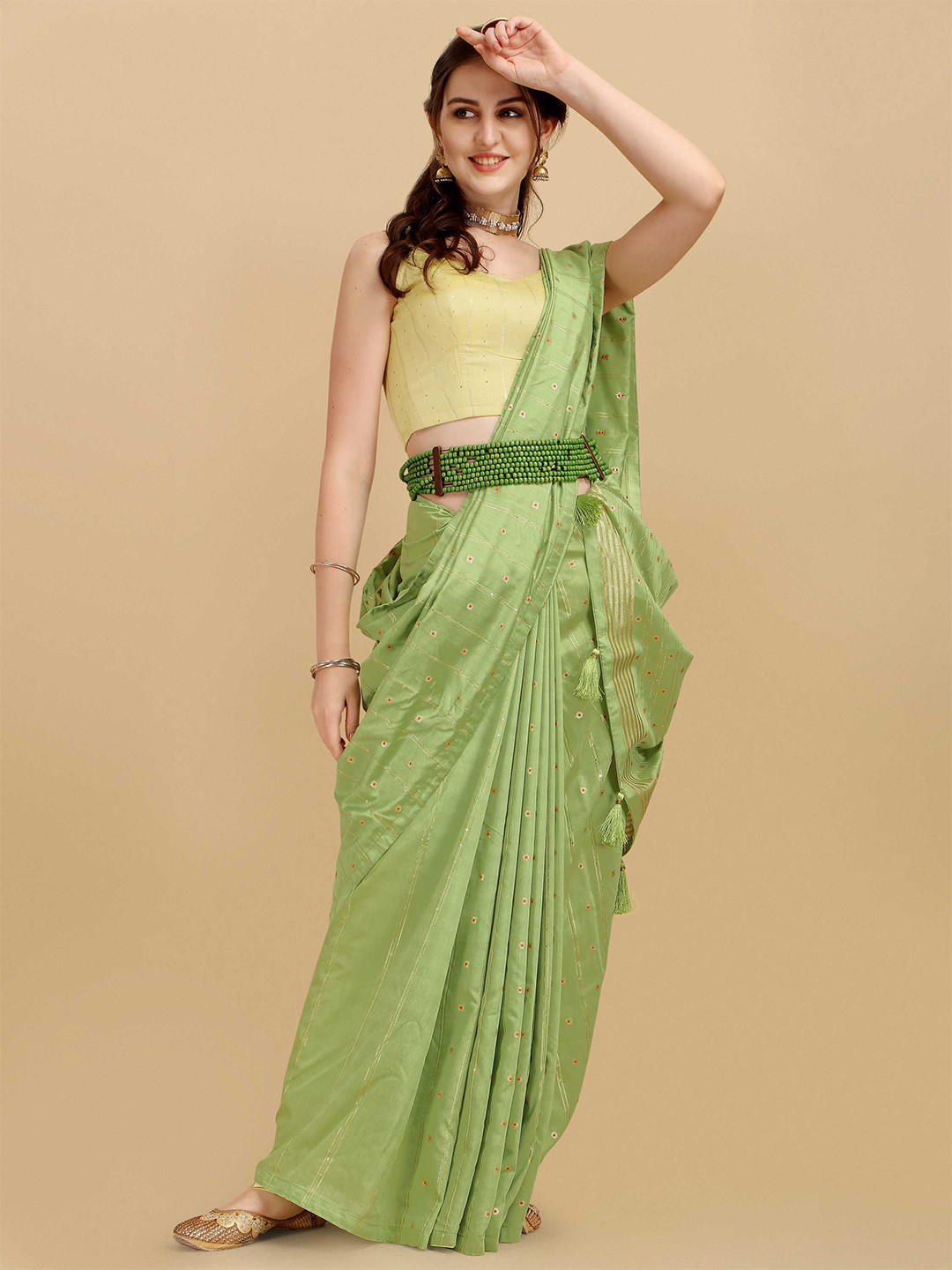 

DUNGRANI Sea Green & Gold-Toned Striped Sequinned Saree