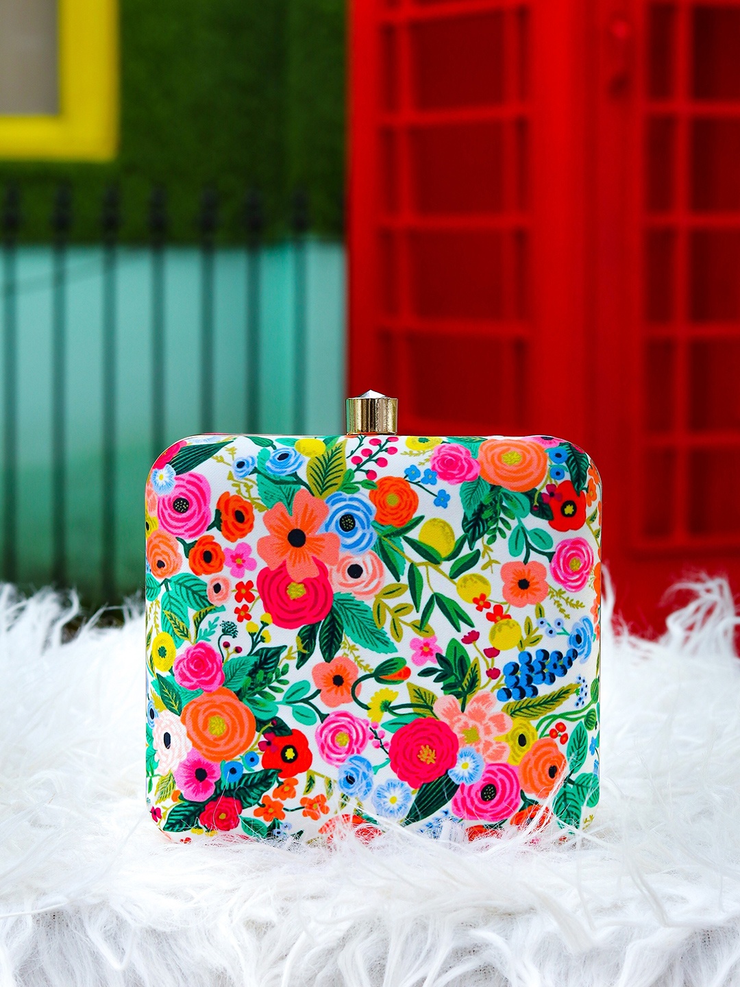 

NR By Nidhi Rathi Pink & Blue Printed Box Clutch