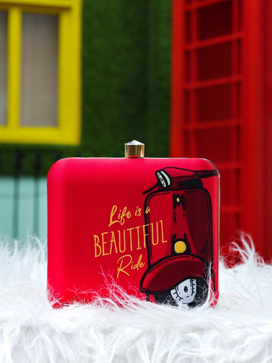 

NR By Nidhi Rathi Women Red & Yellow Printed Box Clutch
