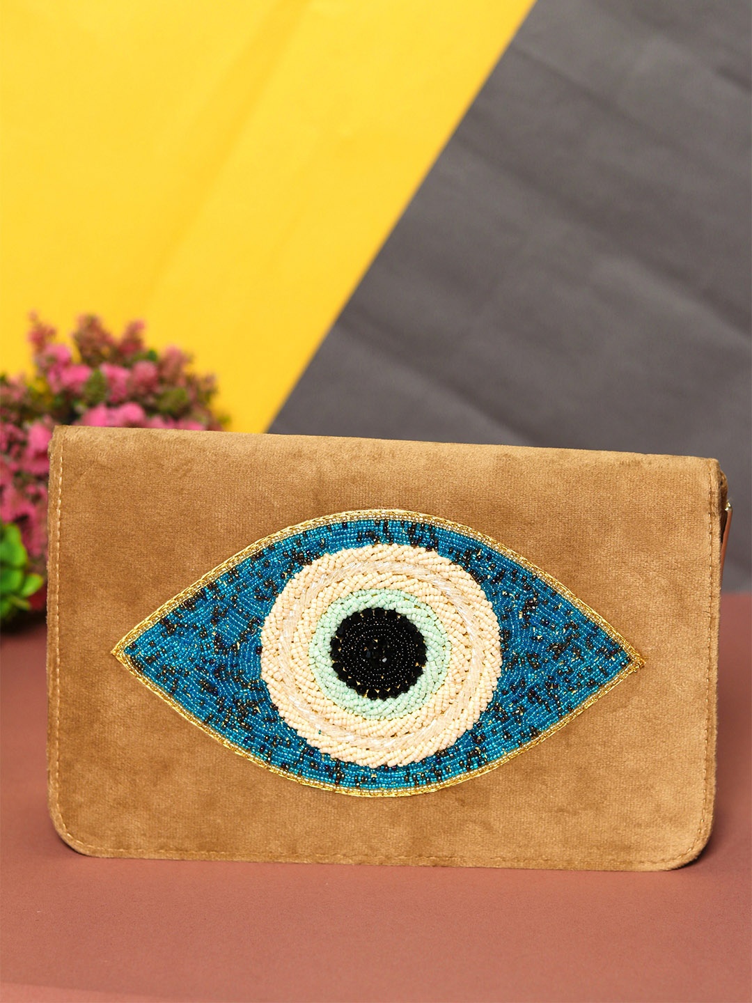 

NR By Nidhi Rathi Women Gold-Toned & Blue Embroidered Foldover Clutch