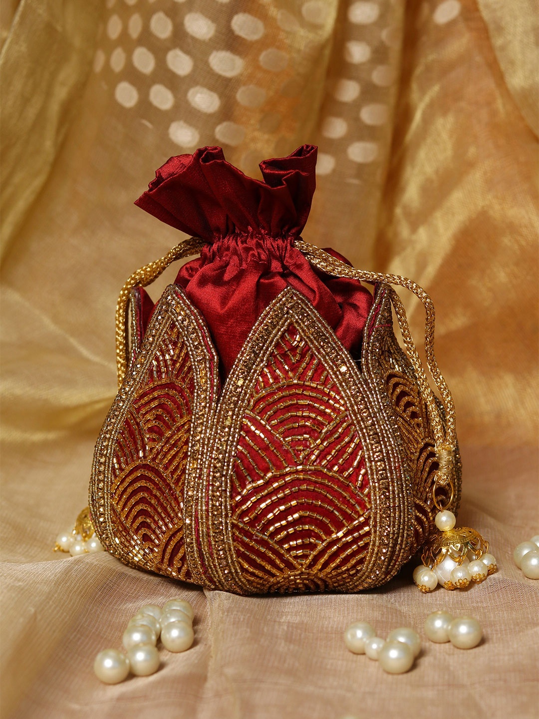 

NR By Nidhi Rathi Women Maroon & Gold-Toned Embroidered Potli Clutch