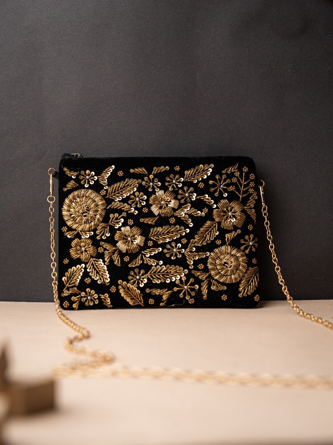 

NR By Nidhi Rathi Black & Gold-Toned Embroidered Embroidered Purse Clutch