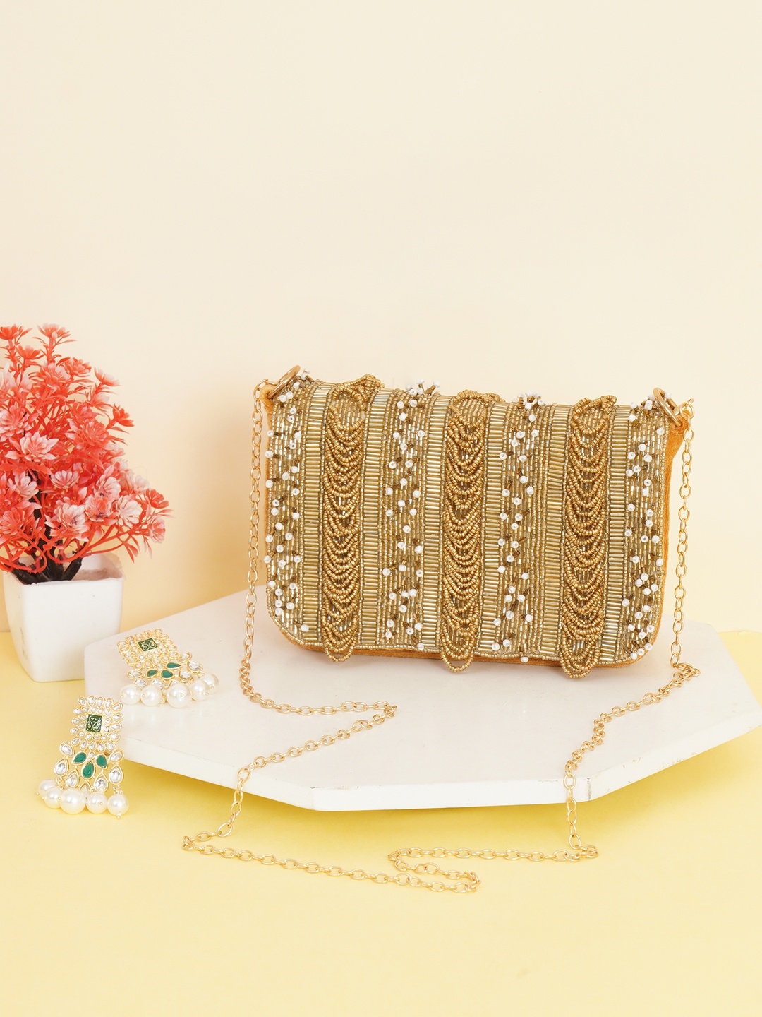 

FABBHUE Gold-Toned Embellished Envelope Clutch